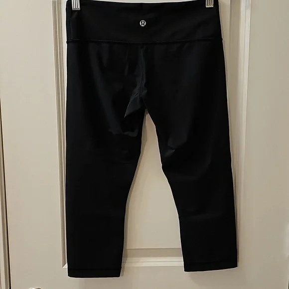229. Lululemon Black Crop Leggings - Picture 2 of 5